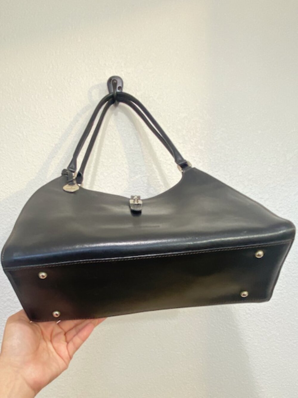 Vintage Dooney & Bourke Made In Italy Black Leather Hobo Shoulder Bag Turn lock - Picture 11 of 14